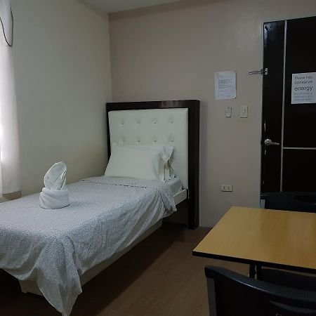 Hotel Giorgio General Santos City Zewnętrze zdjęcie